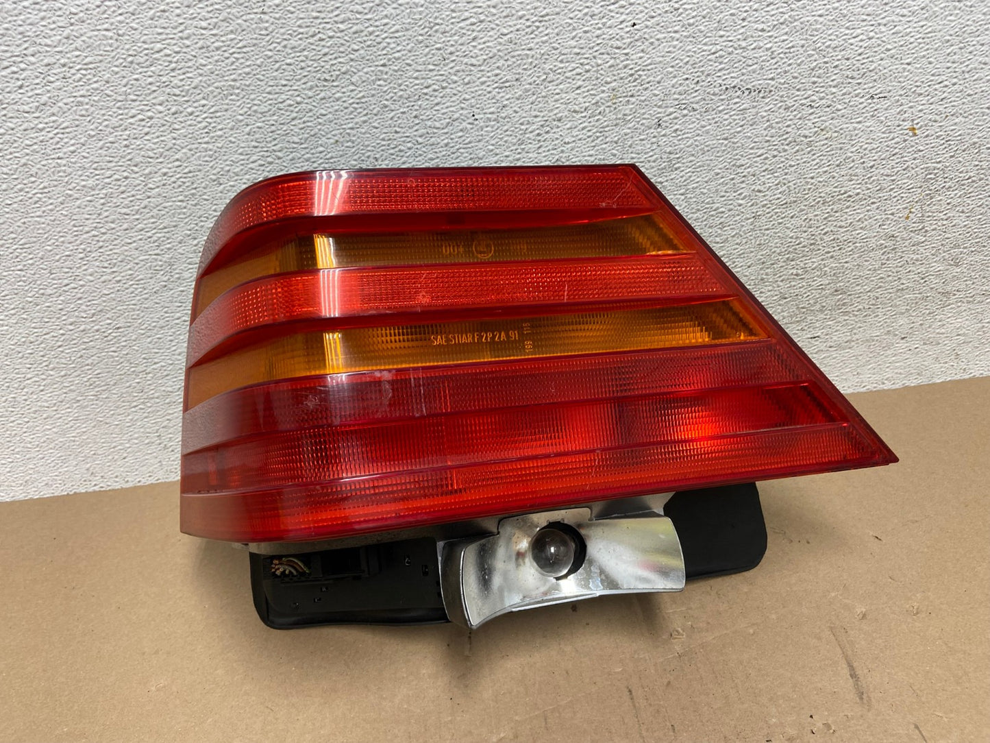 1992-1994 Mercedes W140 S600SEL S600 Left Driver Lh Tail light AE7200 LK0