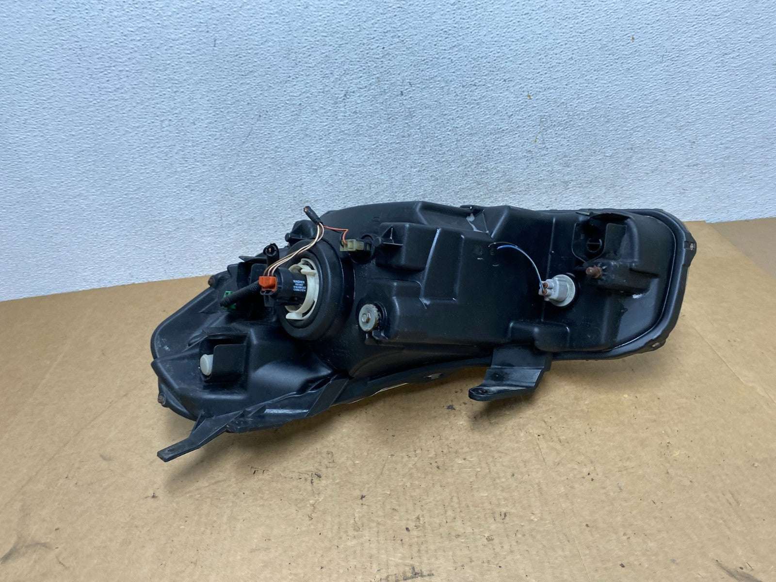 2007-2013 Suzuki SX4 Right Passenger RH Side Halogen Headlight AE3286 DW7