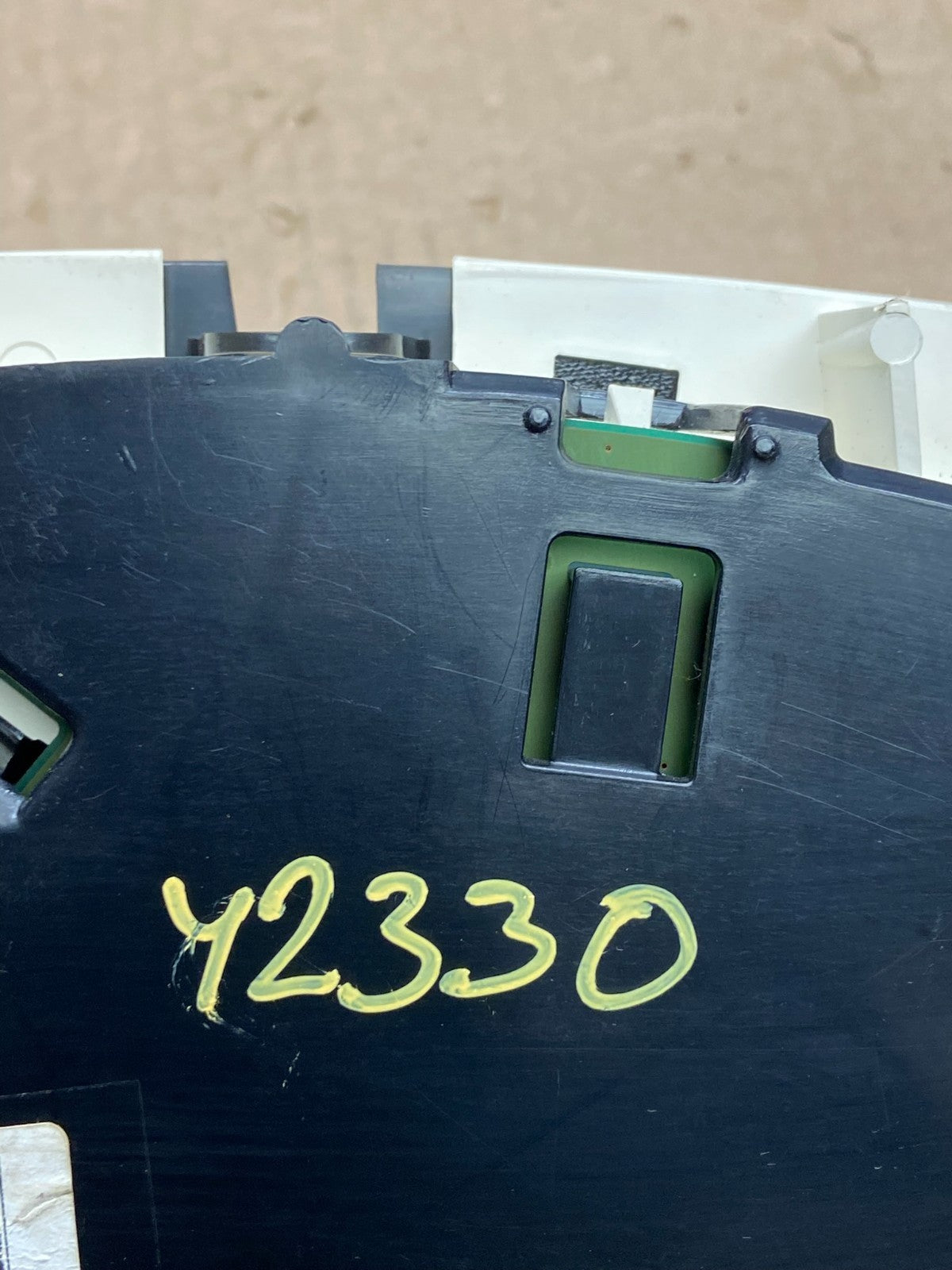 2004 to 2007 Chevrolet Express Speedometer Cluster Gauge OEM  Y2330 DG7