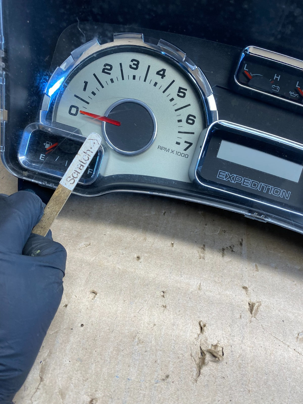 2010 2011 Ford  Expedition Speedometer Cluster Gauge Oem ab2113 DG1