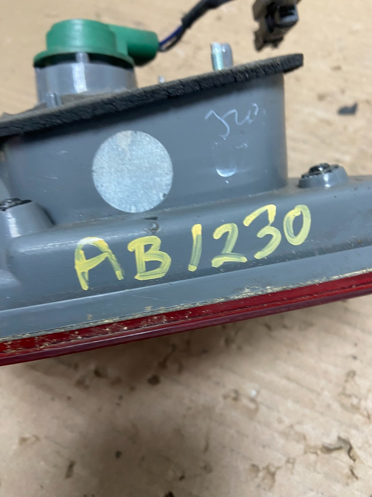 2011 to 2015 Chevrolet Cruze Right Passneger Side Inner Tail Light AB1230 LK6
