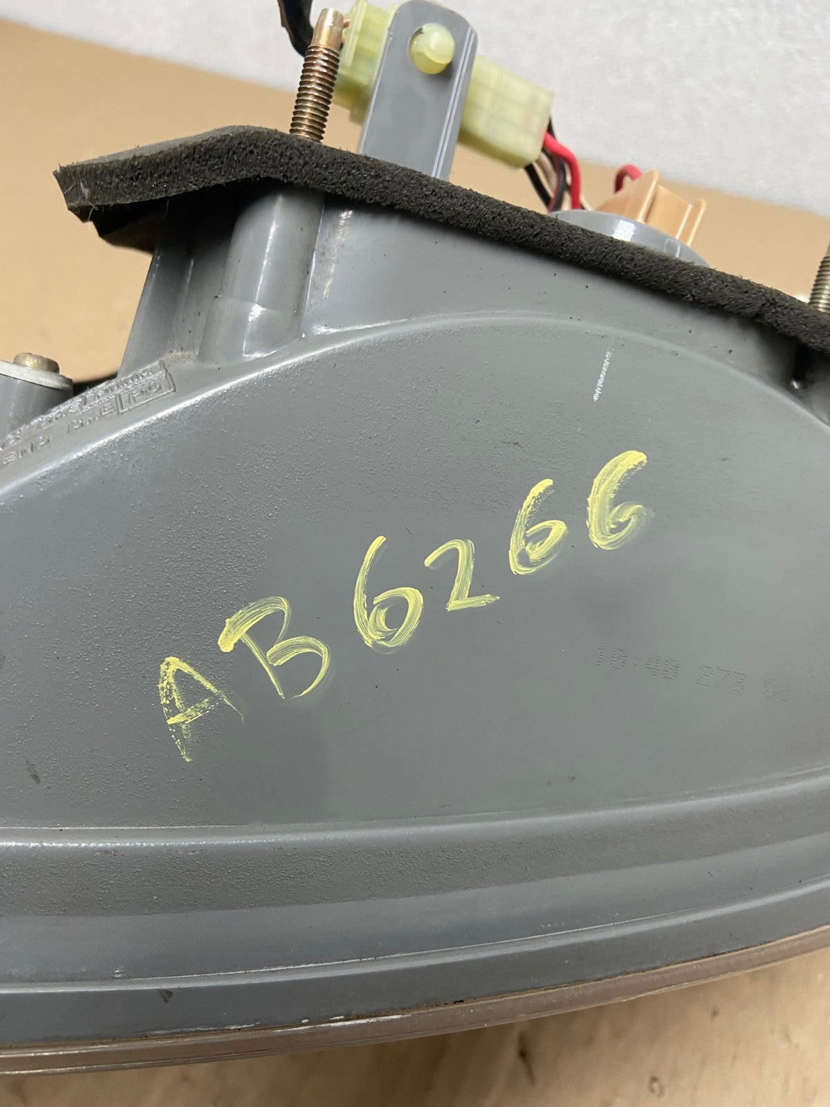 2005 to 2007 Subaru Legacy Outback Left Driver LH Tail Light AB6266 LK6