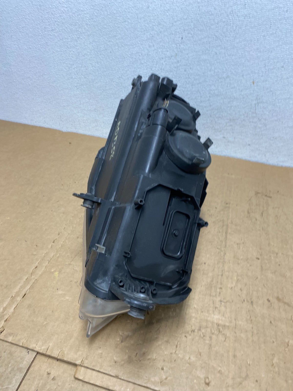 2009 - 2012 Volkswagen CC Left Driver Lh Side Headlight Halogen AD1358 DW7