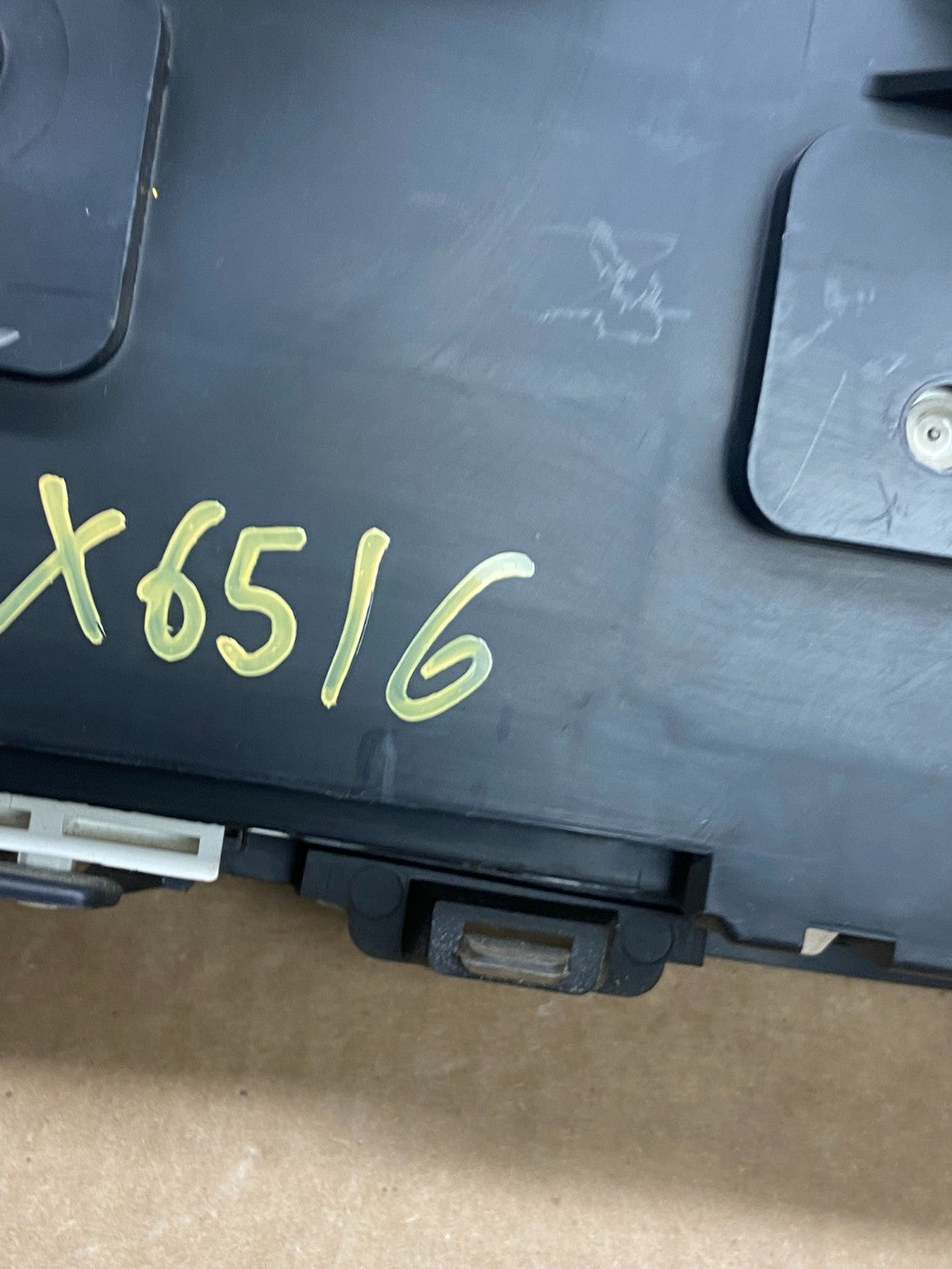 2013 to 2021 Nissan NV200 Speedometer Cluster Gauge X6516 DG8