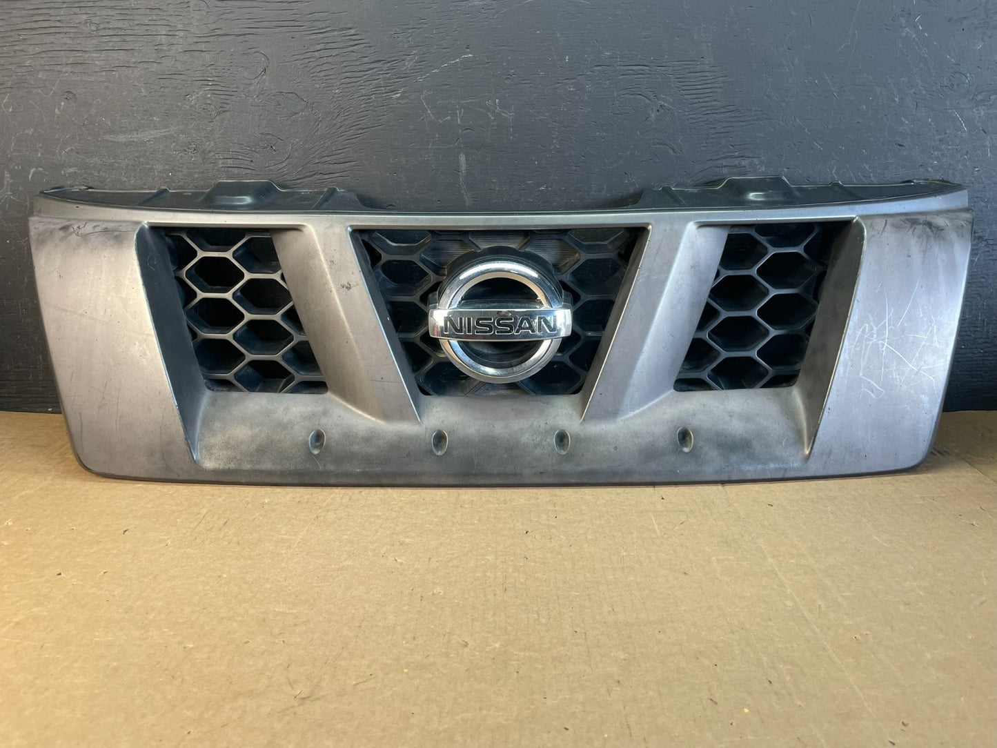 2005 2006 2007 2008 Nissan Xterra Front Upper Grill Grille ad0193 DG0