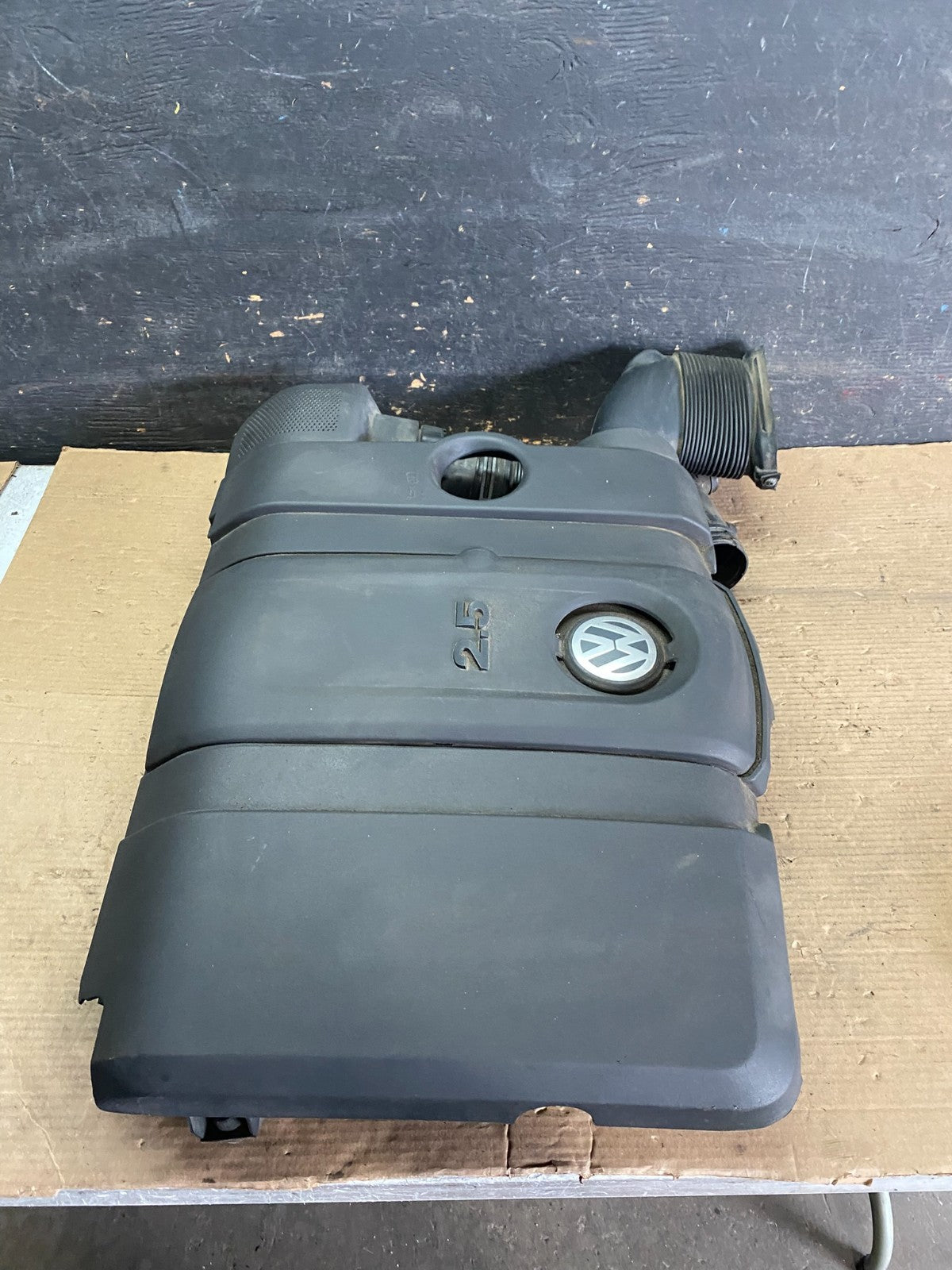 2005 - 2008 Volkswagen Jetta Beetle 2.5L Passat Engine Cover 07k129601G R5104 DG3
