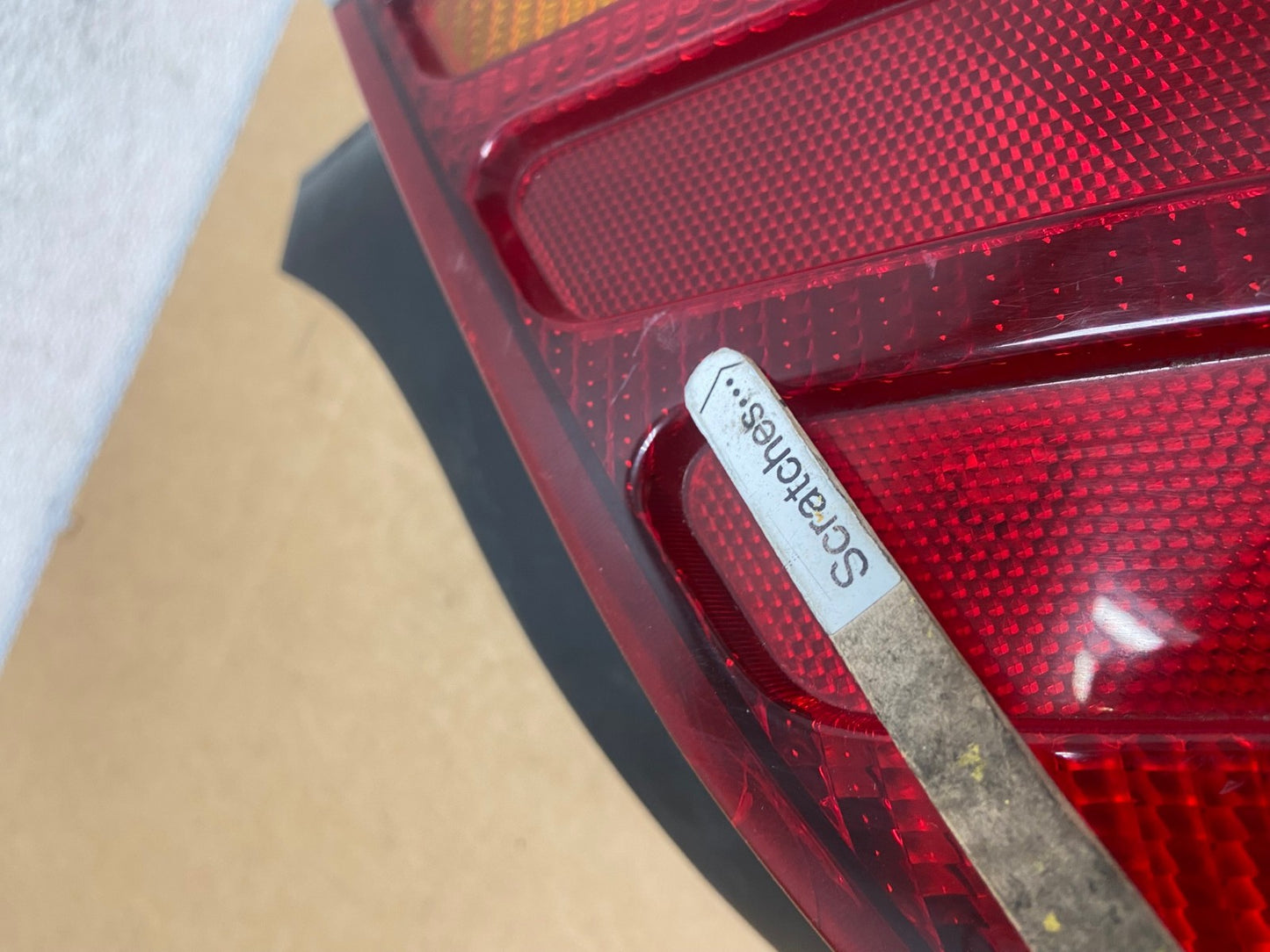 1998-2003 Ford Crown Victoria Left Driver Lh Side Tail Light AD5397 LK3