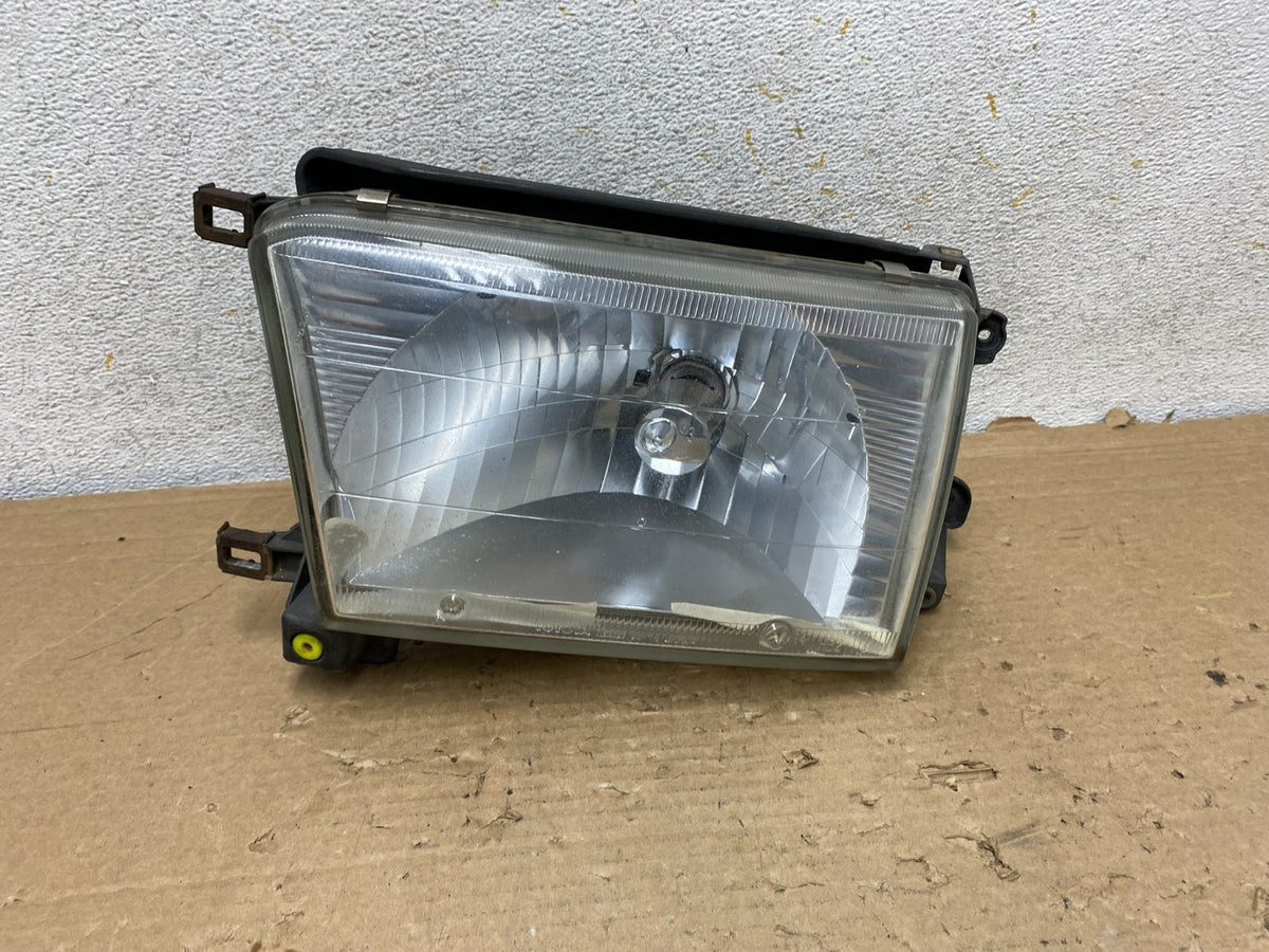1999 to 2002 Toyota 4Runner Halogen Left Driver LH Headlight AH9012 DW0