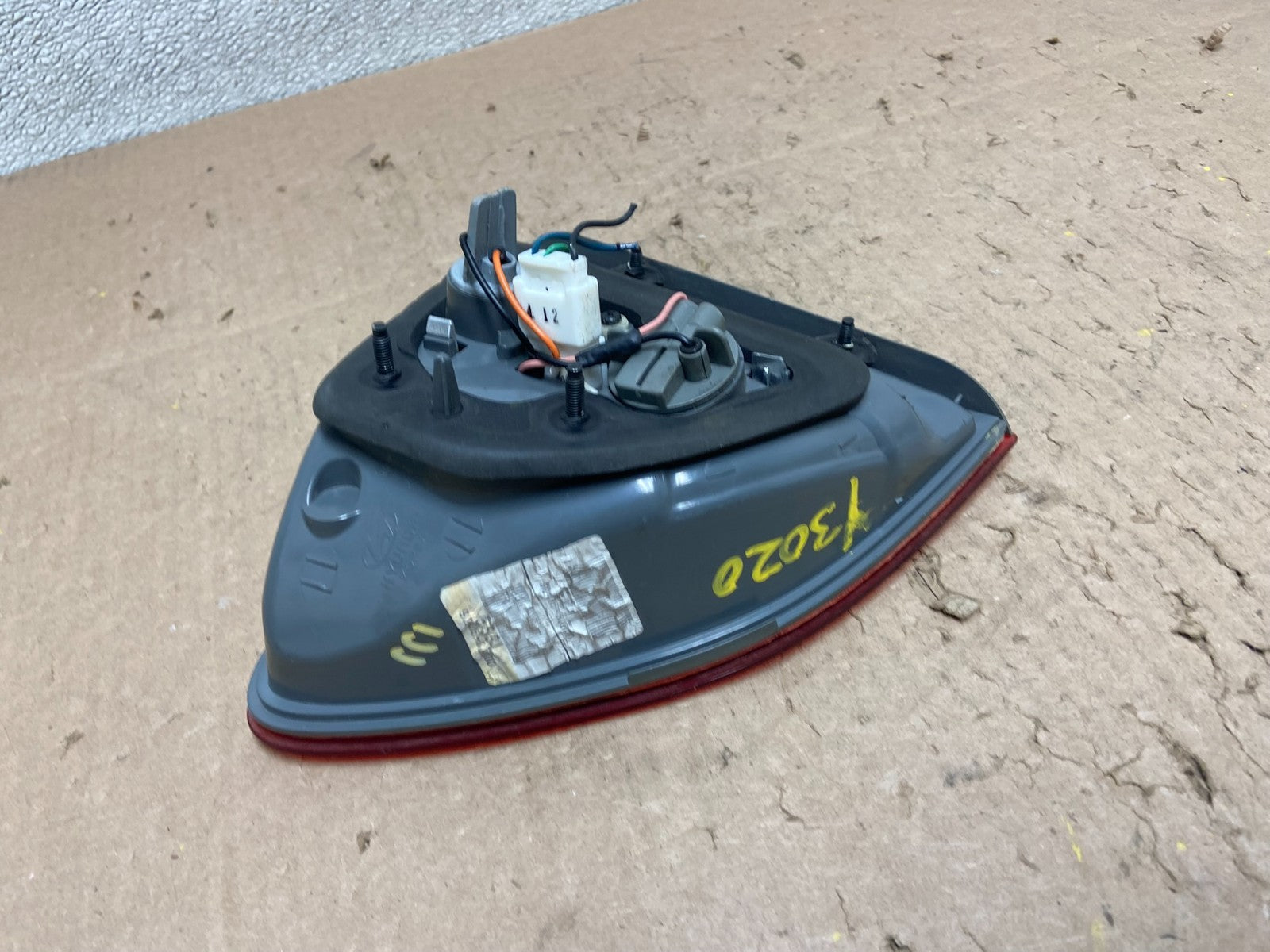 2007 to 2012 Hyundai Veracruz Inner Tail Light Left Driver Side OEM Y3020 DW5