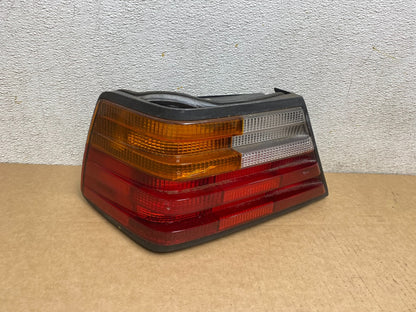 1994 to 1995 Mercedes E Class W124  Left Driver LH Side Tail Light L7550 DW0