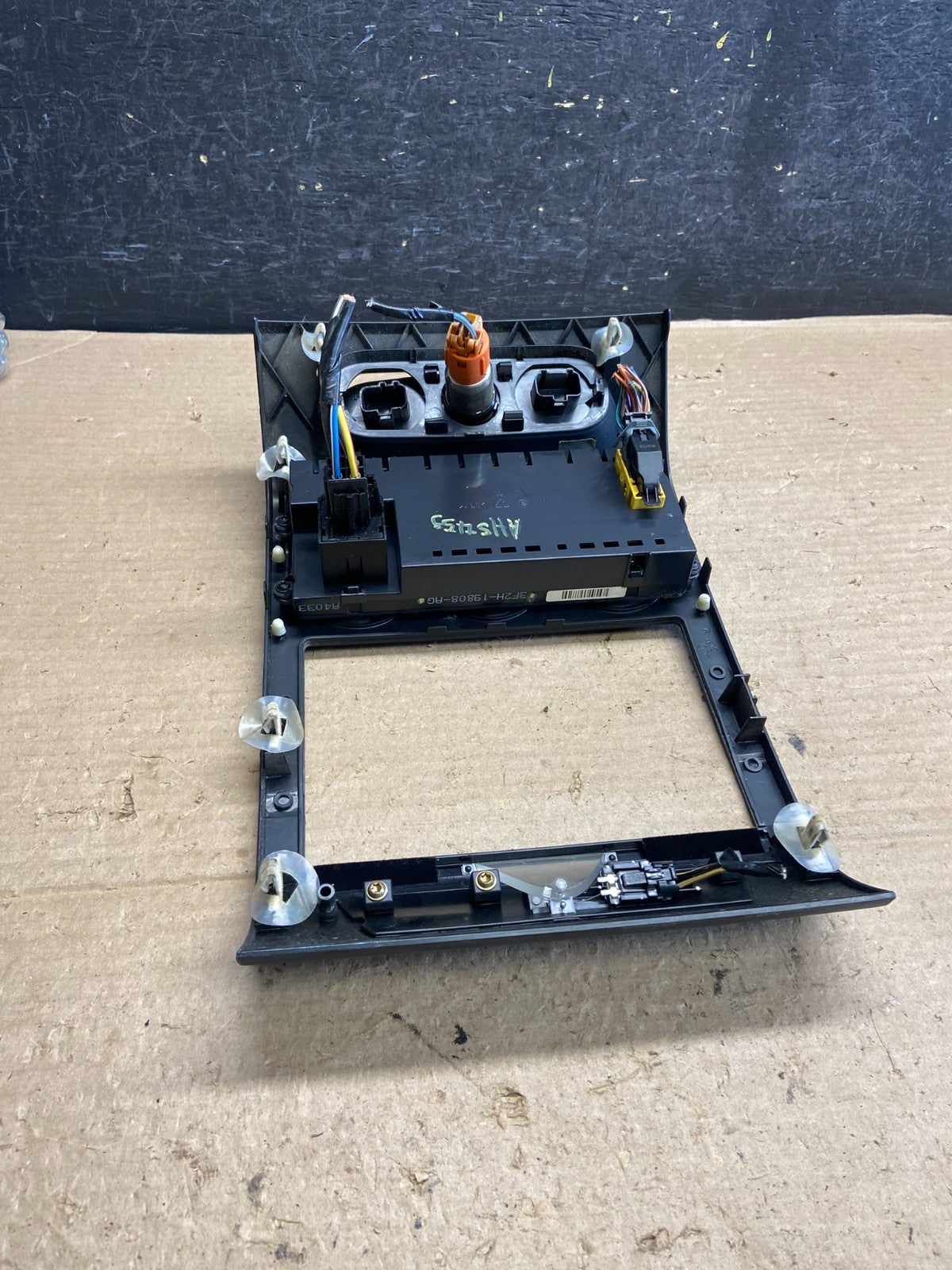 2004 to 2008 Ford F150 Radio Climate Dash Bezel Surround Black ah5453 DG2