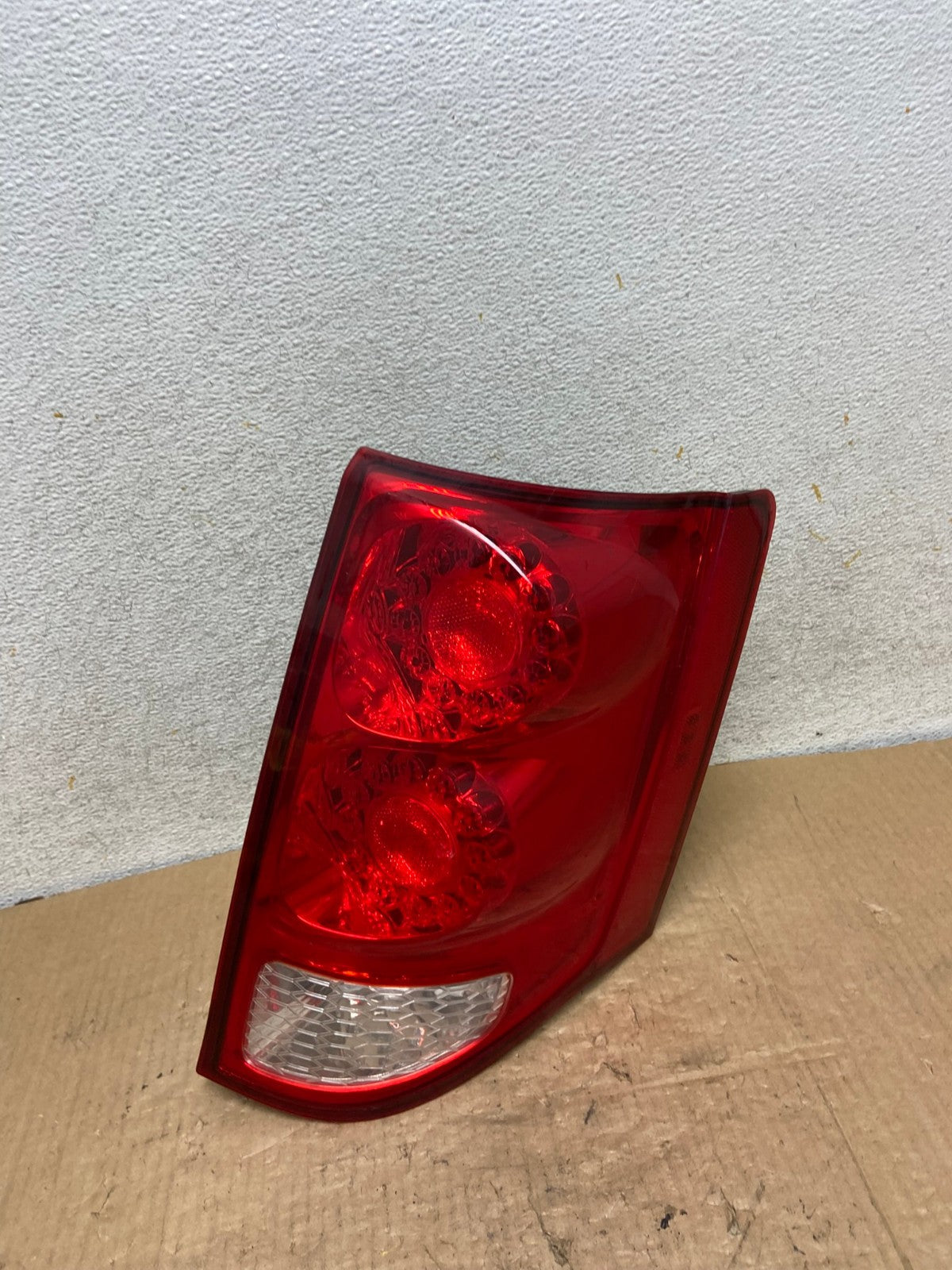 2011 - 2018 Dodge Grand Caravan Right Passenger RH Tail Light Led TYC AI8031 LK0