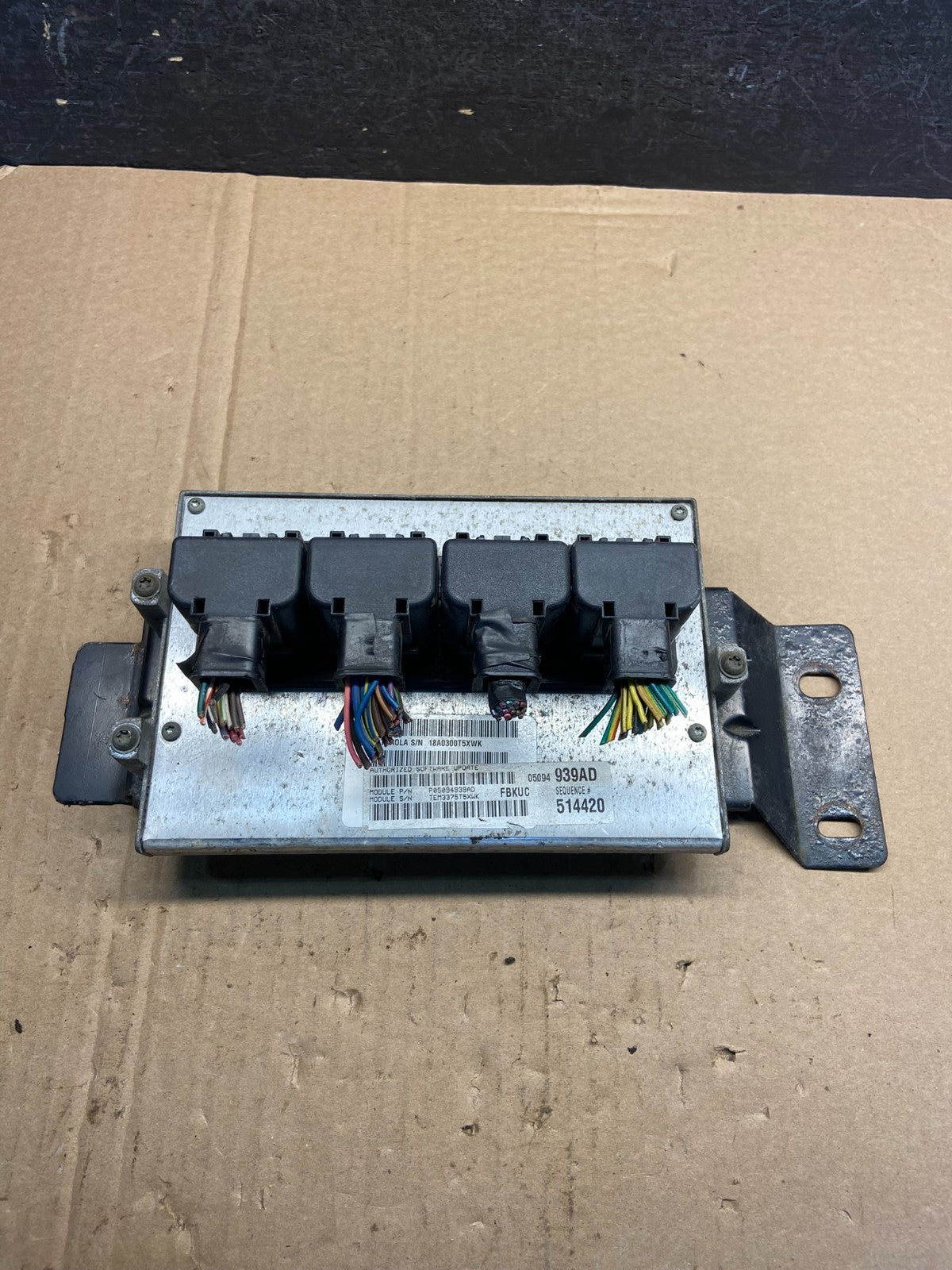 2006 Jeep Liberty Nitro 3.7L Engine Control Unit ECU ECM AE2338 DW0