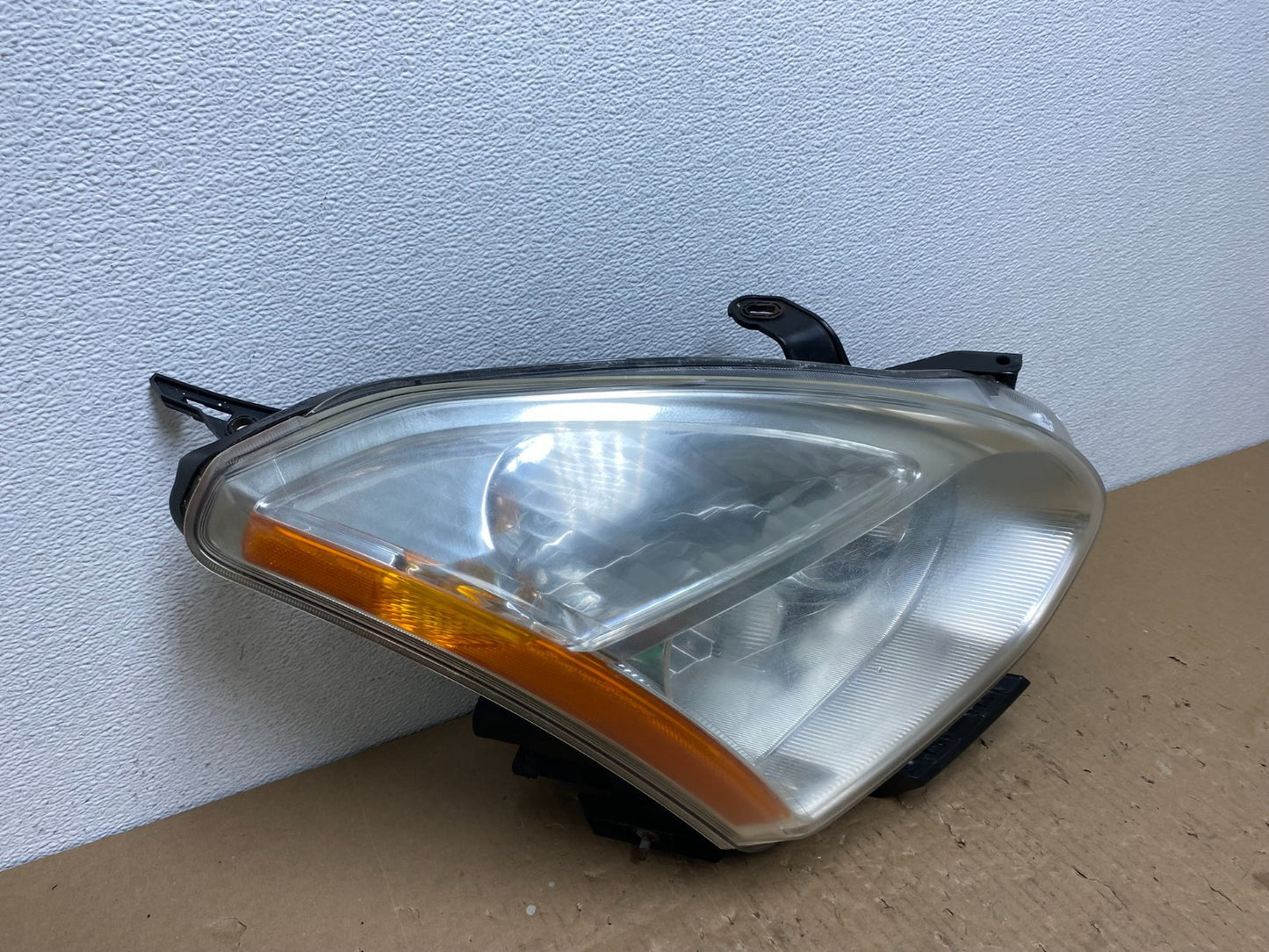 2009-2013 Nissan Rogue Right Passenger Halogen Headlight OEM AB6956 DW2