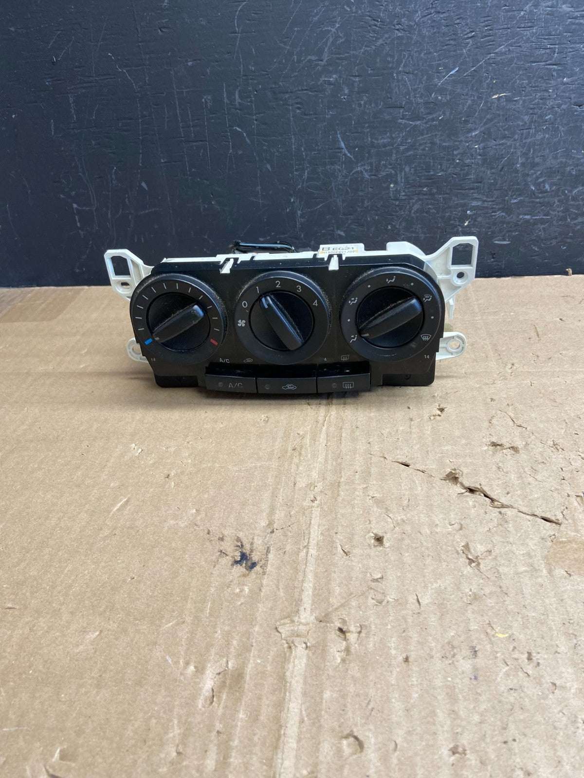 2007 2008 2009 Mazda CX-7 Climate Control Panel Hvac Heater AE1803 DG0