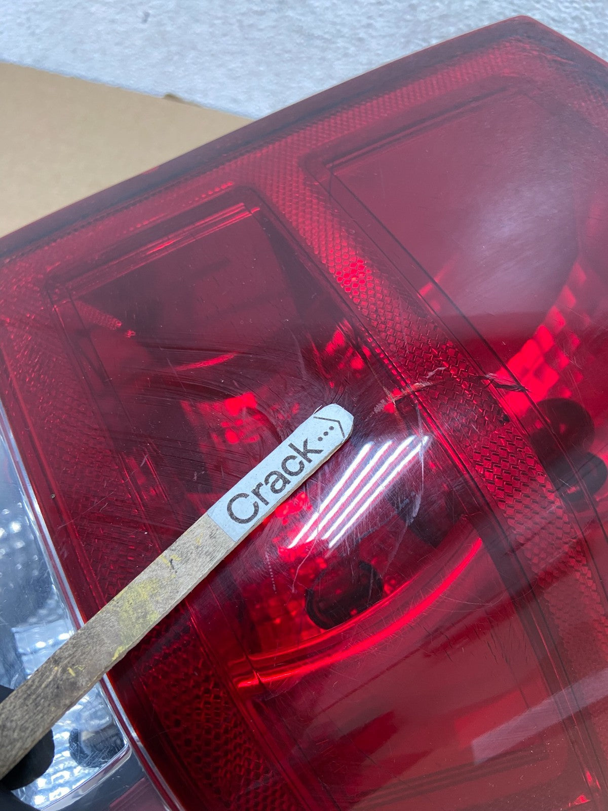 2005 - 2006 Jeep Grand Cherokee Right Passenger Rh Side Tail Light AF9649 DW5