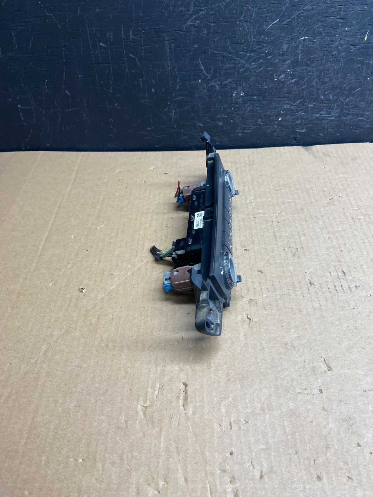 2007 - 2014 Chevrolet Tahoe Yukon Pedal Traction Control Switch ae4453 DG1
