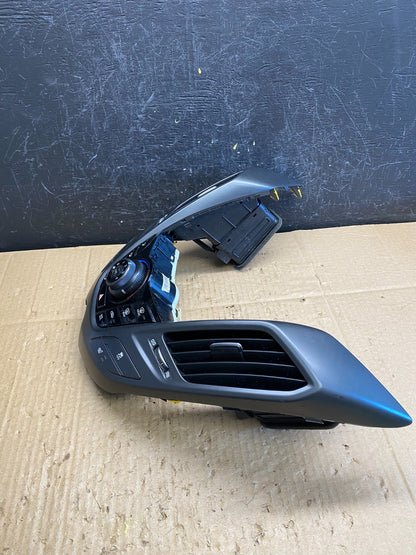 2012 - 2015 Hyundai Veloster Climate Control Panel Trim Air Vents AC9647 DG2