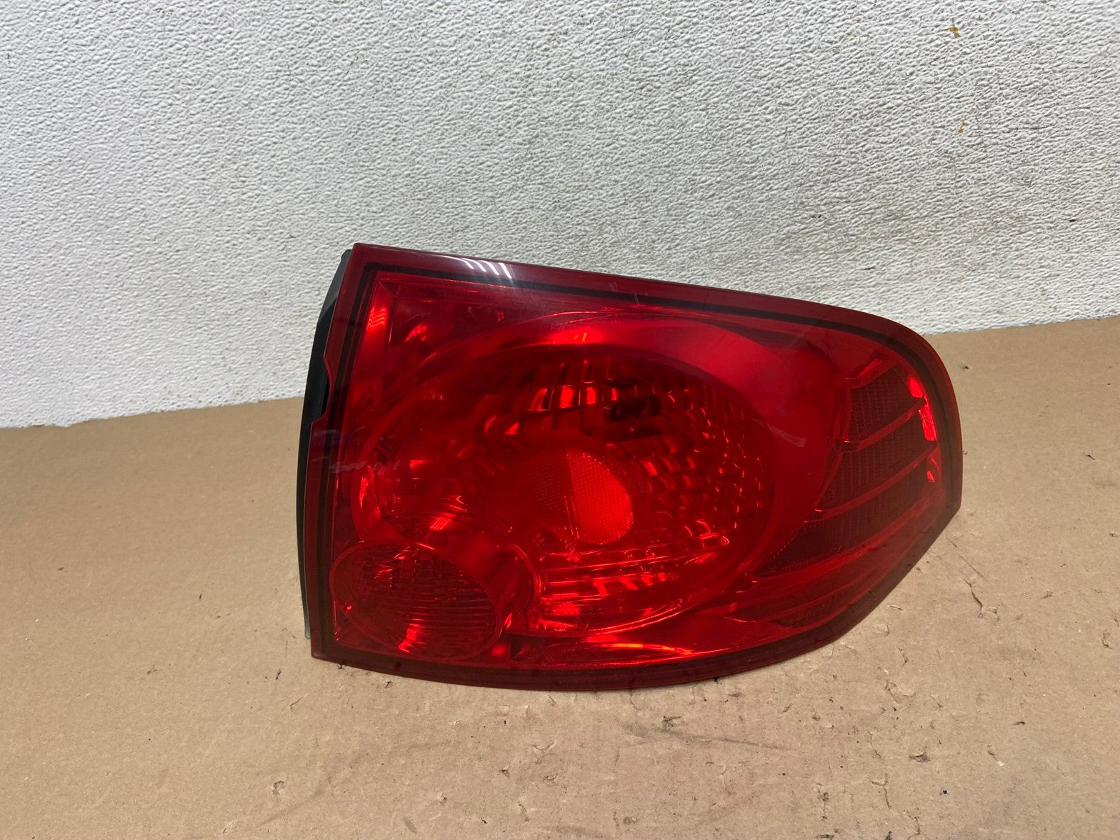 2004 2005 2006 Nissan Sentra Right Passenger Rh Side Tail Light AG4264 LK0