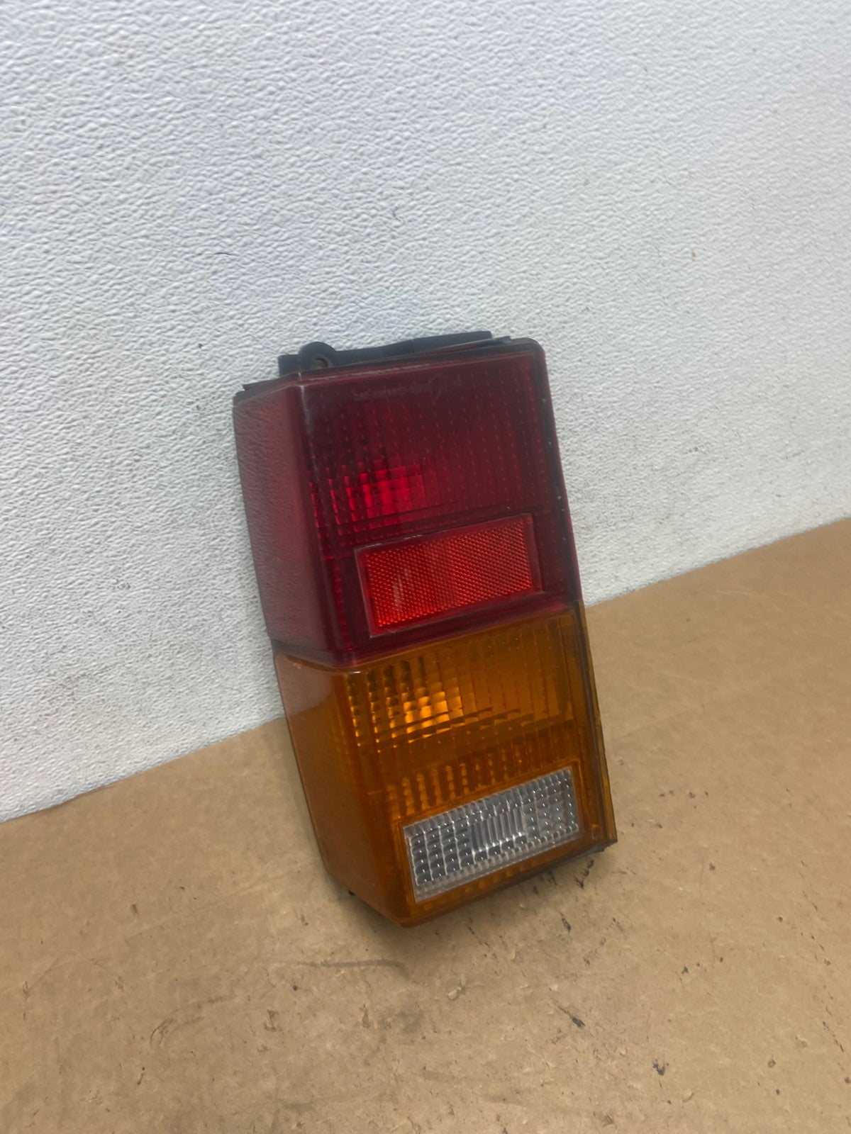1984 to 1996 Jeep Cherokee Left Driver LH Side Tail Light AD5201 LK2