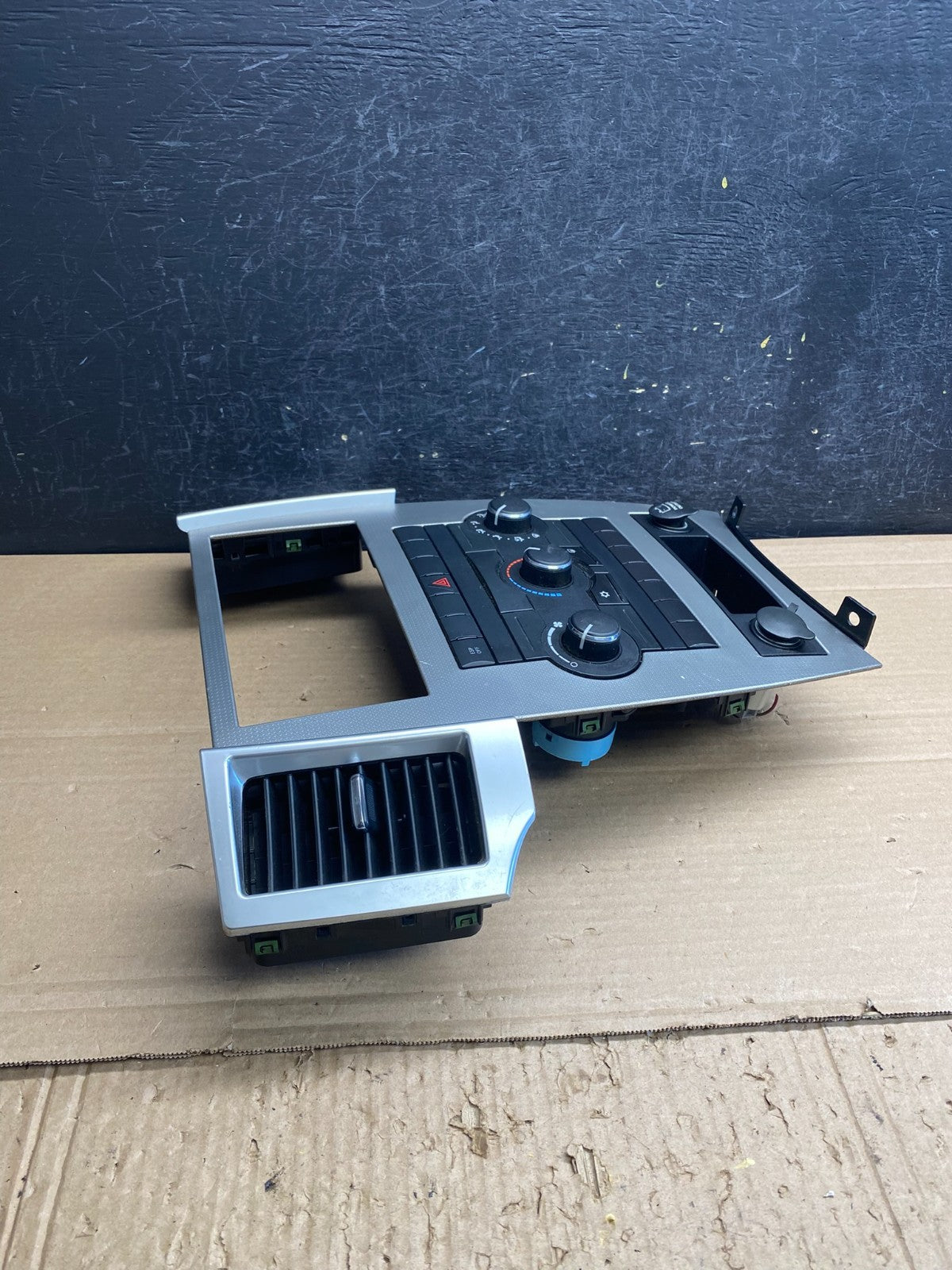 2008 to 2010 Jeep Grand Cherokee Center A/C Heater Climate Control AG0115 DG1