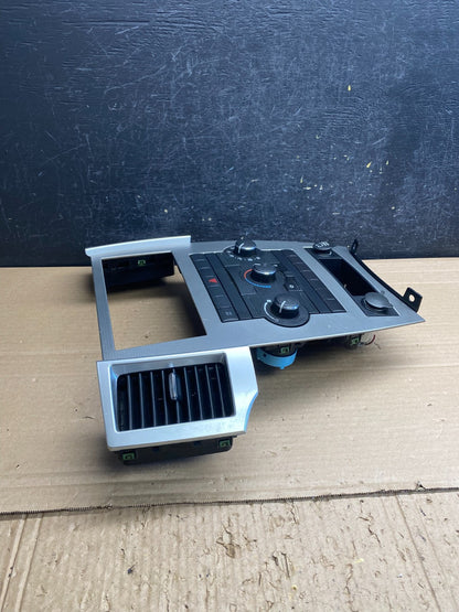 2008 to 2010 Jeep Grand Cherokee Center A/C Heater Climate Control AG0115 DG1