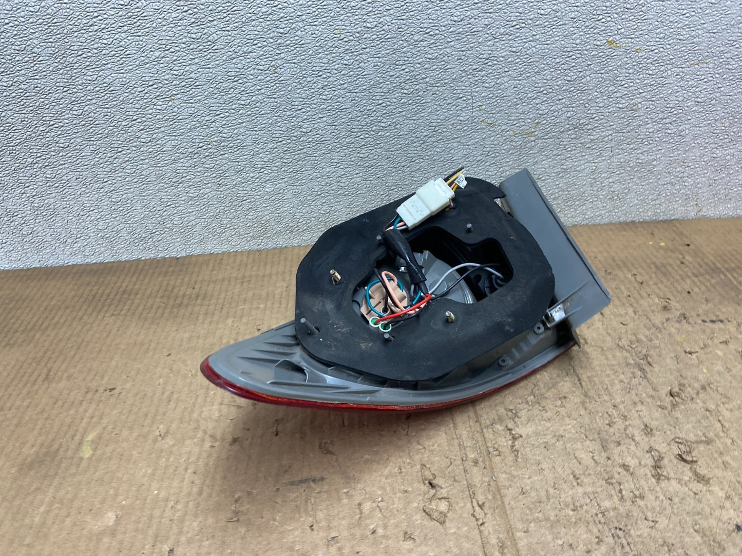 2007 to 2010 Hyundai Elantra Sedan Left Driver Side Tail Light Oem AA8368 LK3