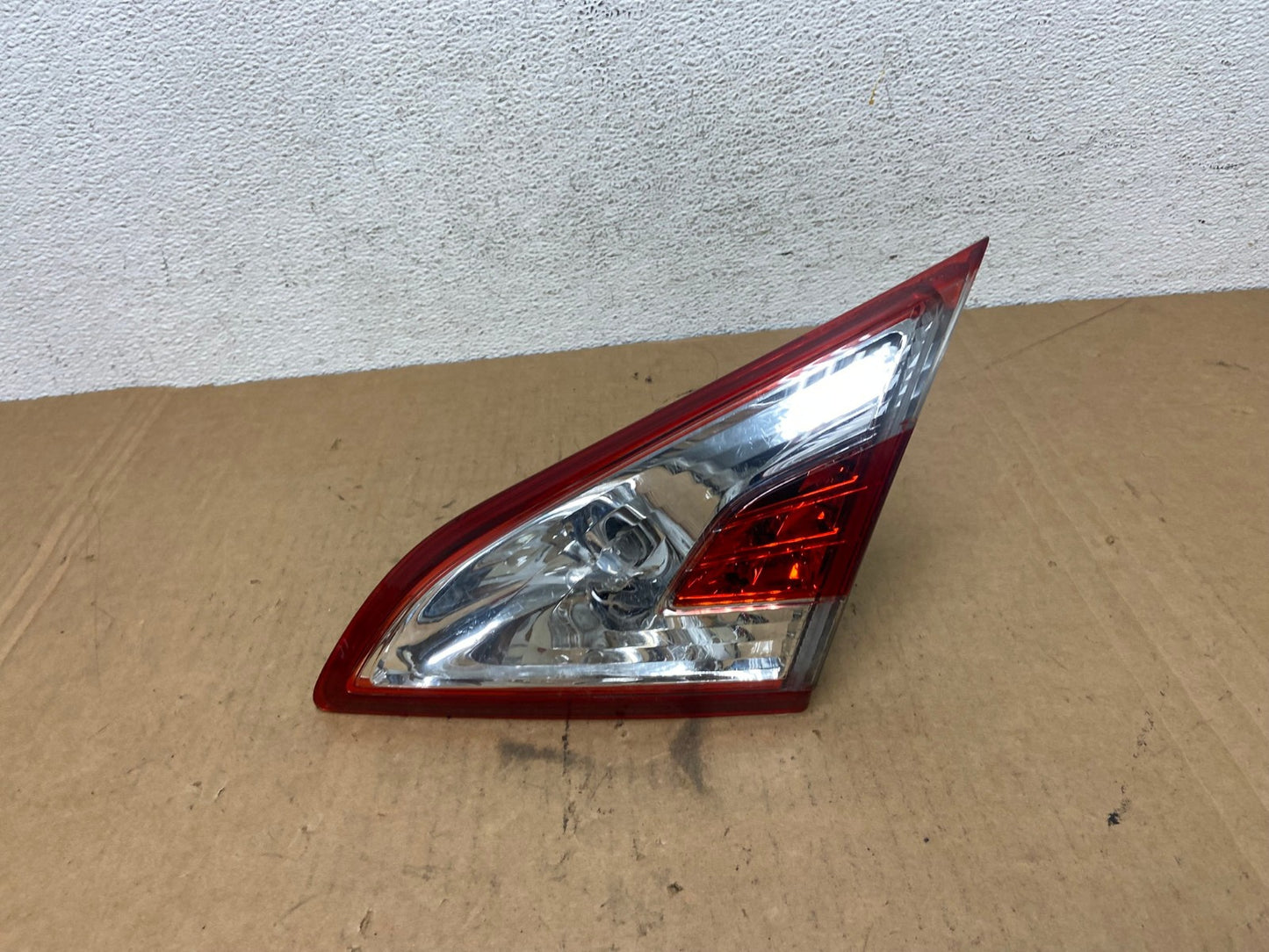 2011-2014 Nissan Murano Right Passenger RH Side Inner Tail Light AD2704 LK0