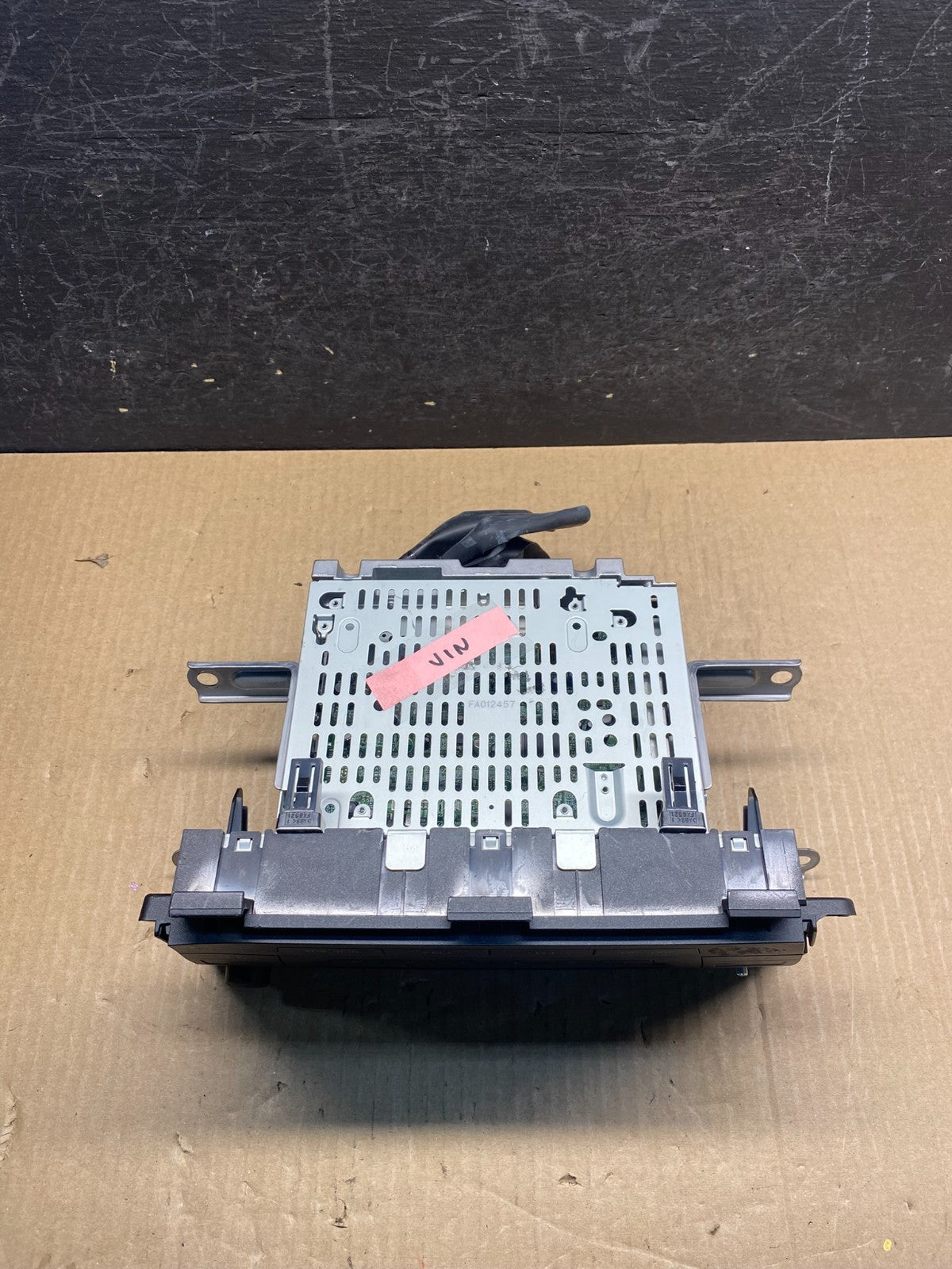 2010 to 2011 Toyota Prius Radio Stereo Receiver Aux Disc CD Player AG3963 DW4