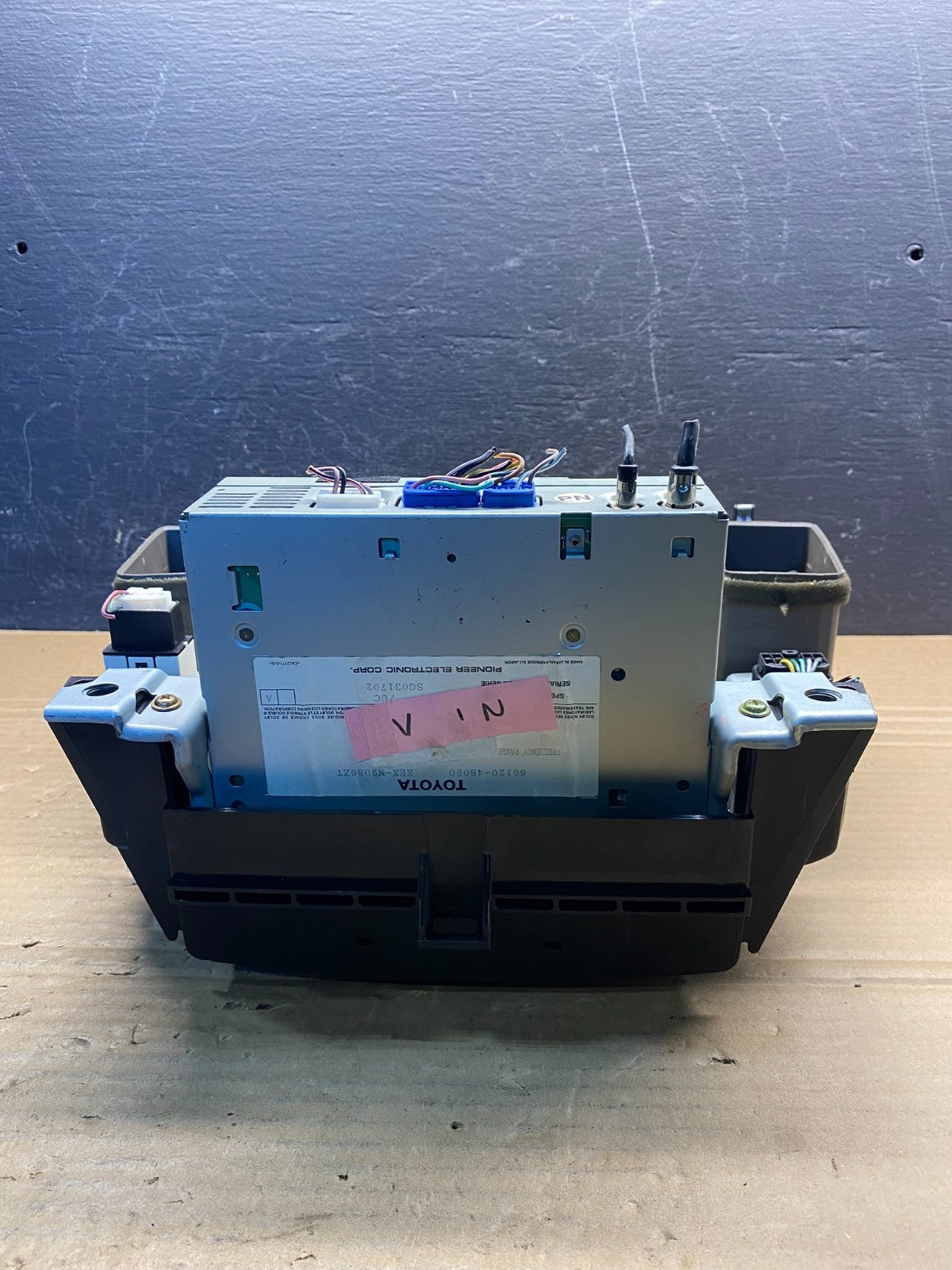 2001 to 2003 Lexus Rx300 Radio Receiver Head Unit + Bezel Surround ae4804 DG4